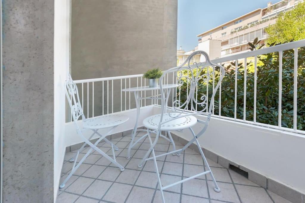 Domus Delia Pescara Centro Apartment ภายนอก รูปภาพ