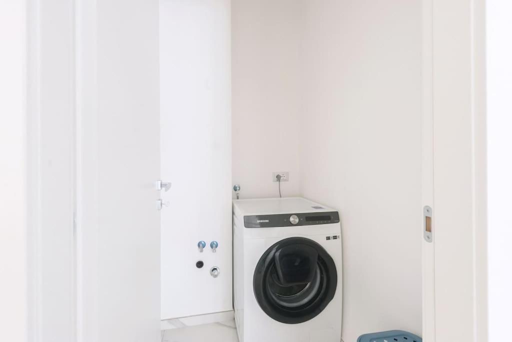 Domus Delia Pescara Centro Apartment ภายนอก รูปภาพ