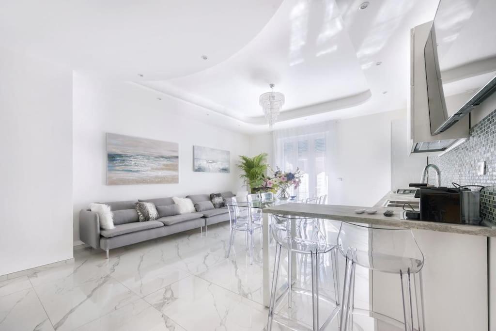 Domus Delia Pescara Centro Apartment ภายนอก รูปภาพ
